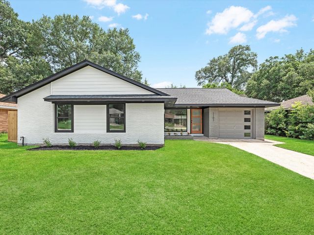 1107 Stonecrest Drive, Houston, TX 77018