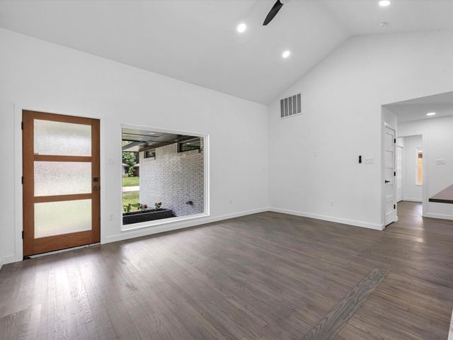 1107 Stonecrest Drive, Houston, TX 77018