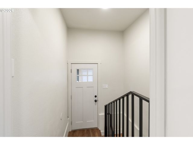 2100 KAUFFMAN Ave, Vancouver, WA 98660