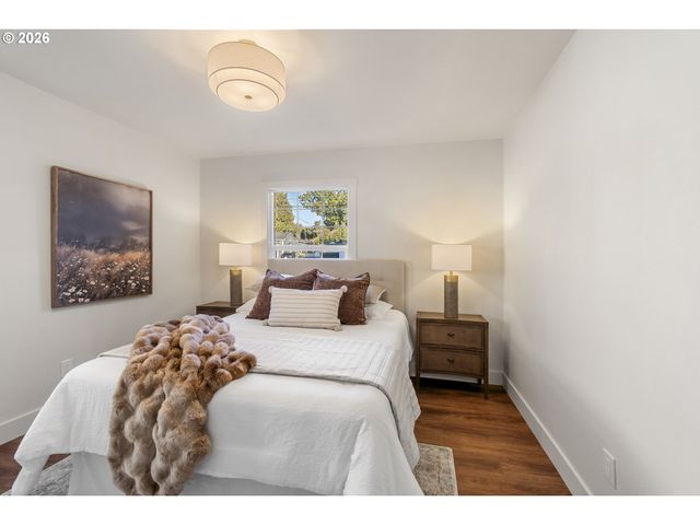 2100 KAUFFMAN Ave, Vancouver, WA 98660