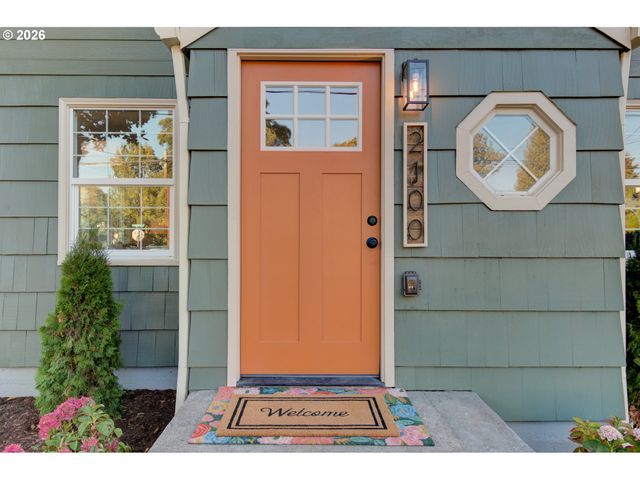 2100 KAUFFMAN Ave, Vancouver, WA 98660