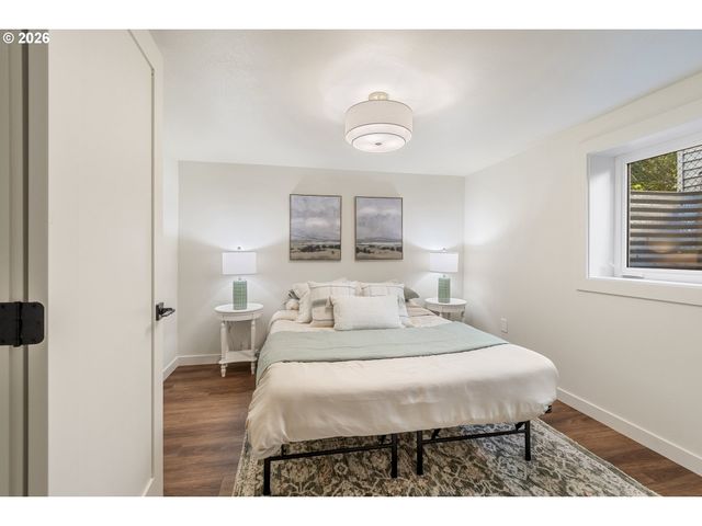 2100 KAUFFMAN Ave, Vancouver, WA 98660