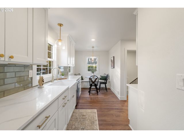2100 KAUFFMAN Ave, Vancouver, WA 98660