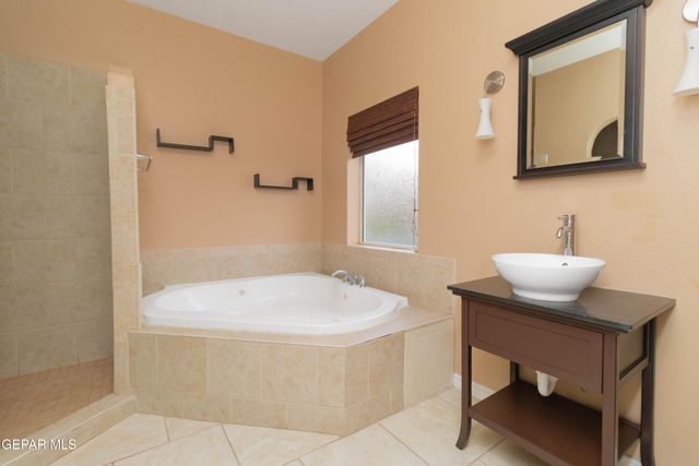 4744 Excalibur Drive, El Paso, TX 79902