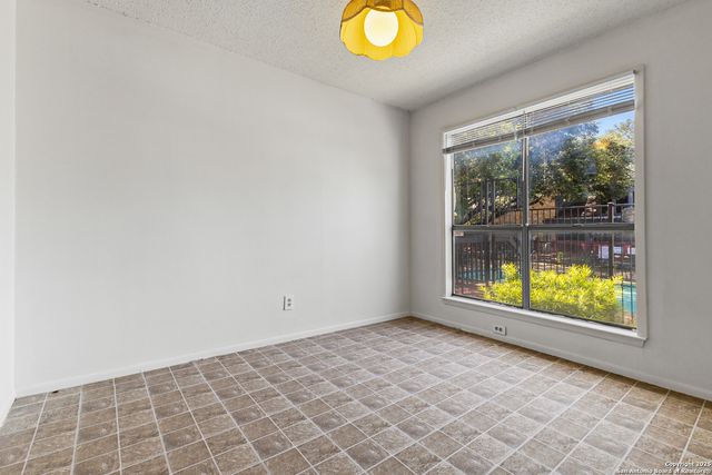3843 Barrington St Apt 163P, San Antonio, TX 78217