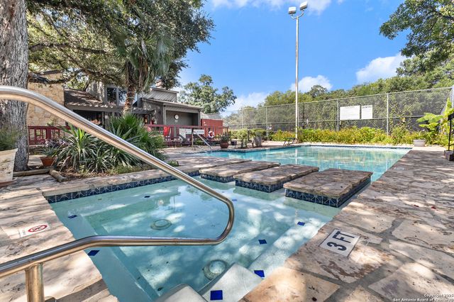 3843 Barrington St Apt 163P, San Antonio, TX 78217