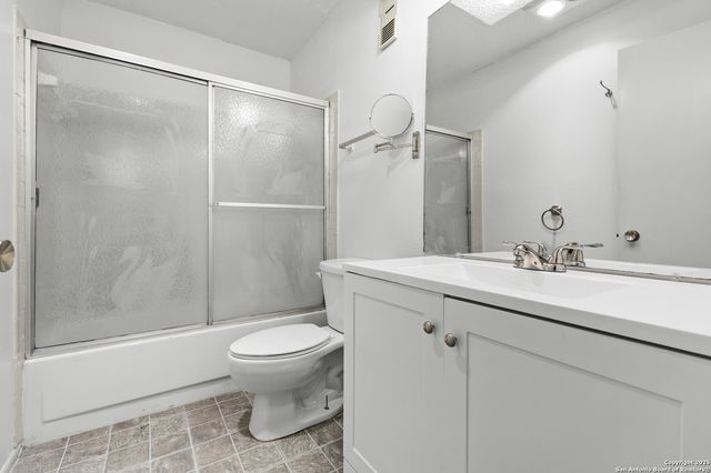 3843 Barrington St Apt 163P, San Antonio, TX 78217