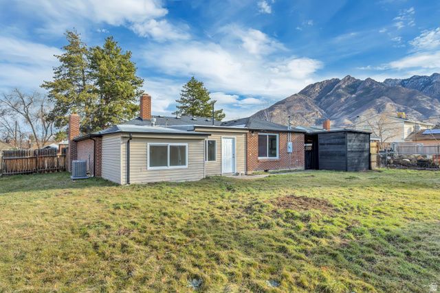 2260 E HAUN AVE, Holladay, UT 84121