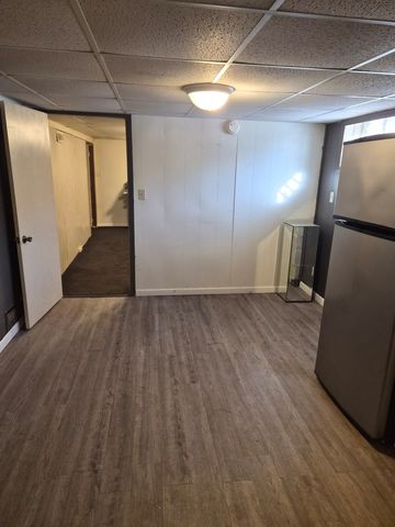 810 CAMLIN Avenue, Rockford, IL 61103