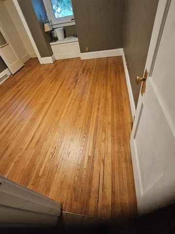 810 CAMLIN Avenue, Rockford, IL 61103