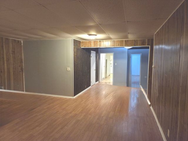 8256 S South Shore Drive, Chicago, IL 60617