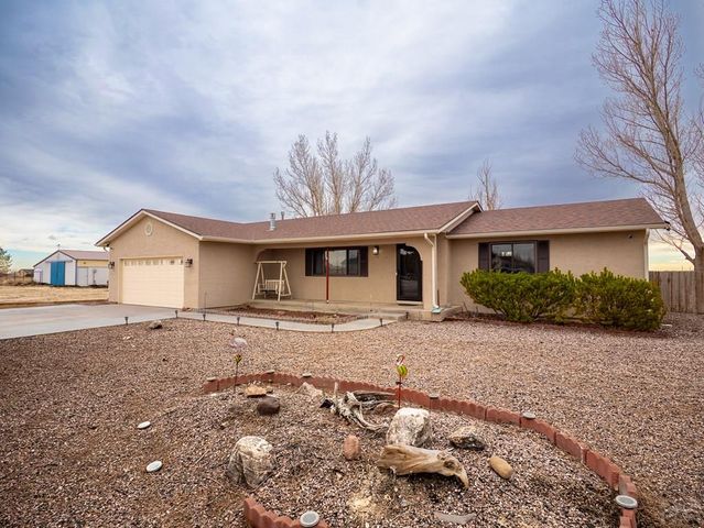 486 E Earl Dr, Pueblo West, CO 81007