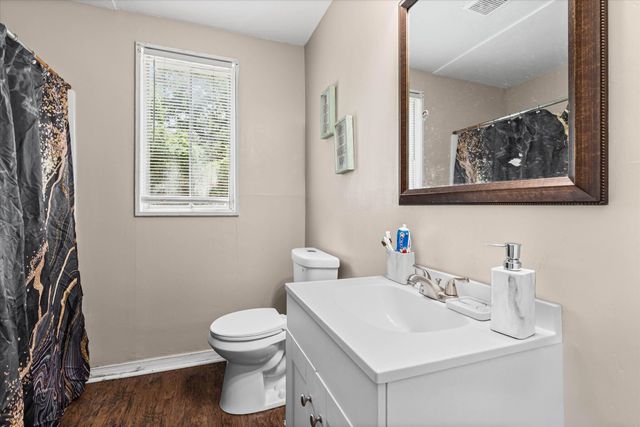 458 Yevonne Curv, Mobile, AL 36609