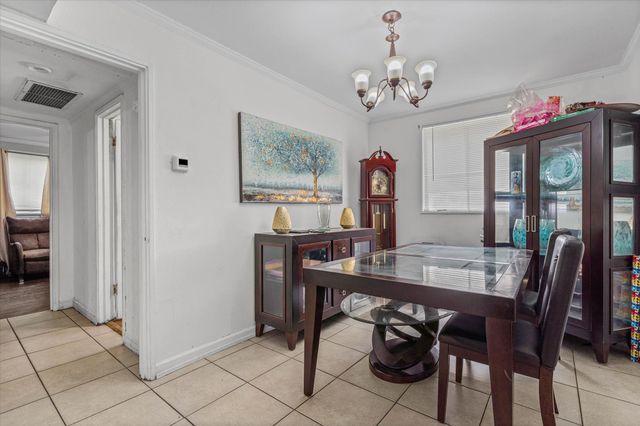 458 Yevonne Curv, Mobile, AL 36609