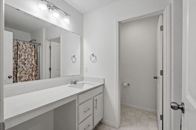 11791 Upper 31st Street N, Lake Elmo, MN 55042