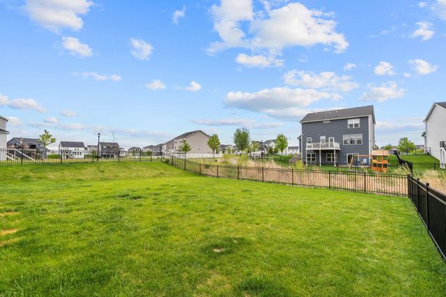 11791 Upper 31st Street N, Lake Elmo, MN 55042