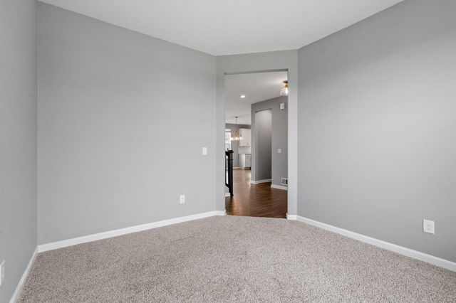 11791 Upper 31st Street N, Lake Elmo, MN 55042