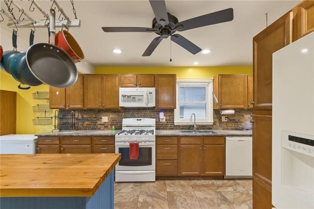 6761 N Woodland Avenue, Kansas City, MO 64118