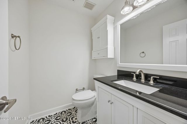 2010 MARYE BRANT Loop S, Neptune Beach, FL 32266