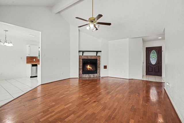 2909 Forest Hills Drive, League City, TX 77573