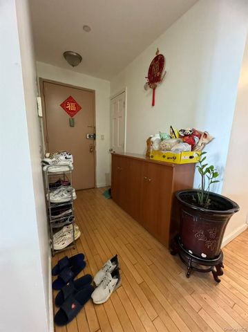 14326 41ST Avenue 7B, Flushing, NY 11355