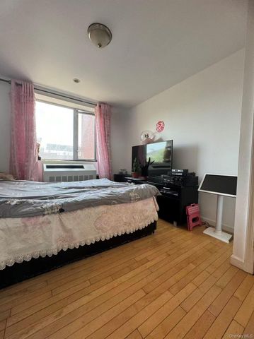 14326 41ST Avenue 7B, Flushing, NY 11355
