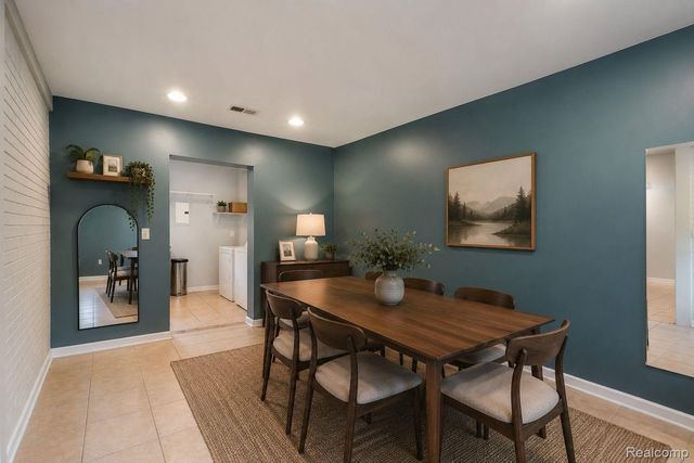 2495 Walce Drive, West Bloomfield Charter Township, MI 48324