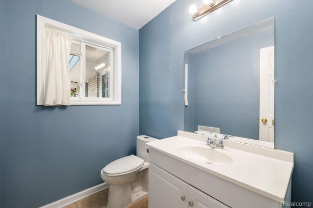2495 Walce Drive, West Bloomfield Charter Township, MI 48324