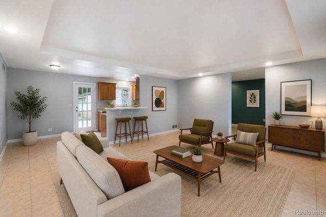 2495 Walce Drive, West Bloomfield Charter Township, MI 48324