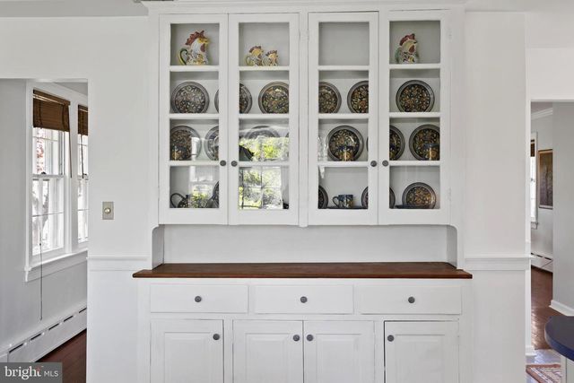 10 NANCY LN, Phoenixville, PA 19460