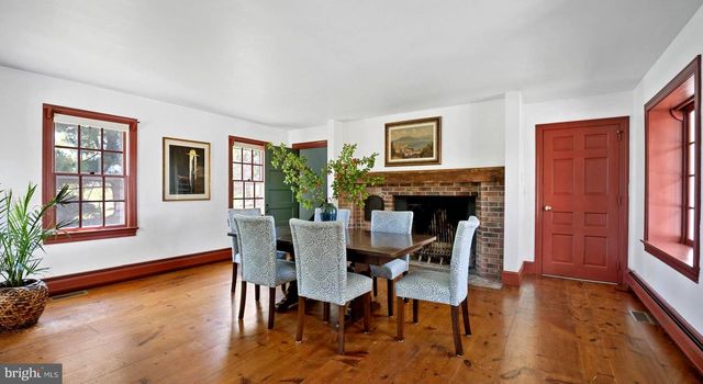 10 NANCY LN, Phoenixville, PA 19460