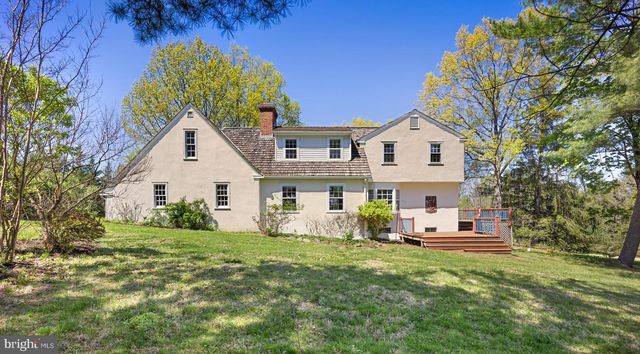 10 NANCY LN, Phoenixville, PA 19460