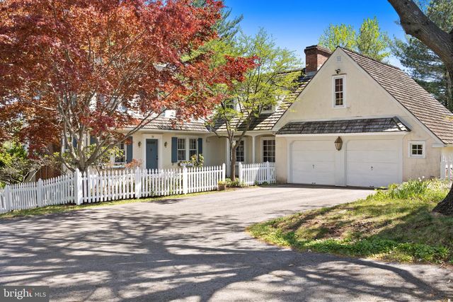 10 NANCY LN, Phoenixville, PA 19460