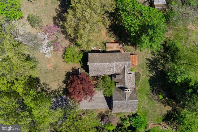 10 NANCY LN, Phoenixville, PA 19460