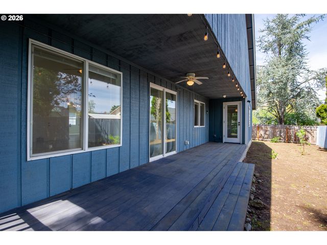 149 73RD St, Springfield, OR 97478