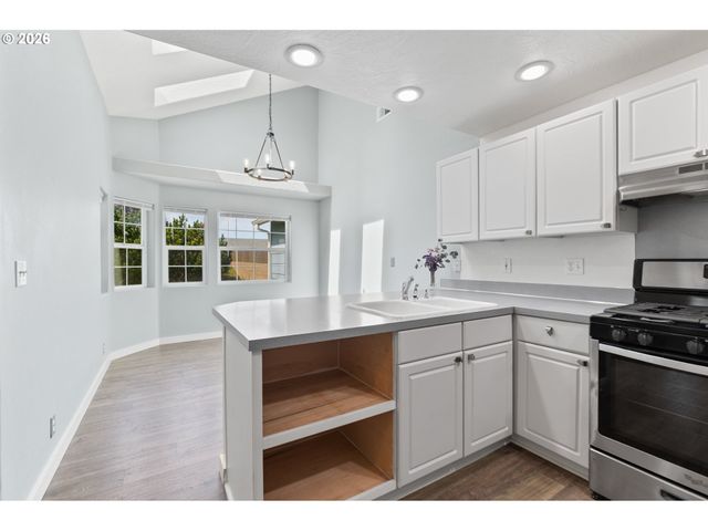 149 73RD St, Springfield, OR 97478