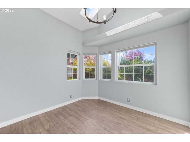 149 73RD St, Springfield, OR 97478