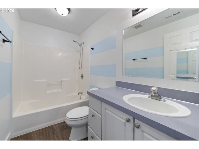 149 73RD St, Springfield, OR 97478