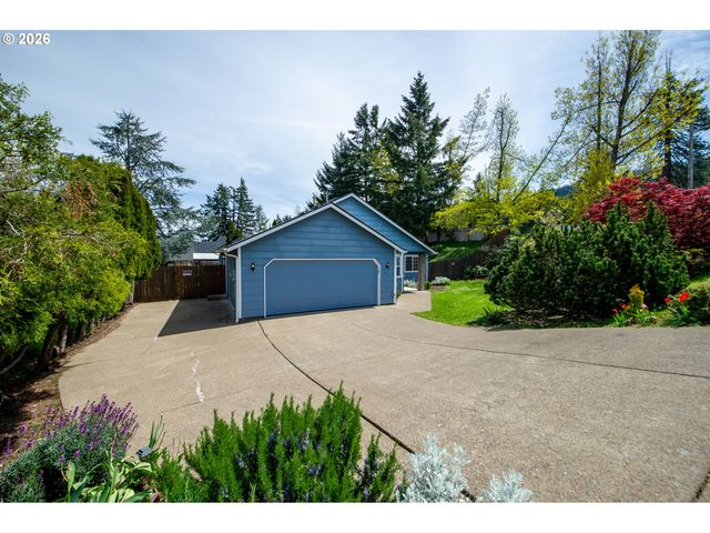 149 73RD St, Springfield, OR 97478