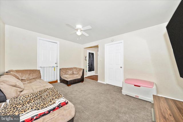 241 N FRANKLIN STREET, Chambersburg, PA 17201