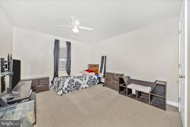 241 N FRANKLIN STREET, Chambersburg, PA 17201