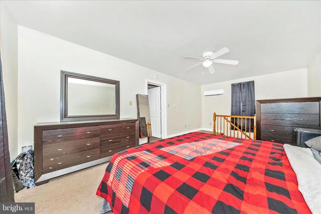 241 N FRANKLIN STREET, Chambersburg, PA 17201