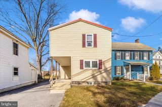 241 N FRANKLIN STREET, Chambersburg, PA 17201