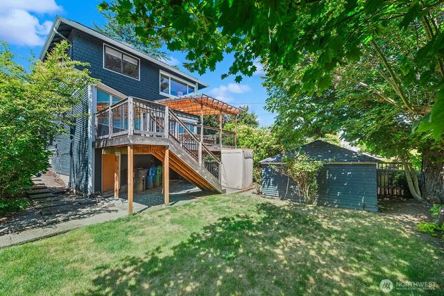 2034 Federal Avenue E, Seattle, WA 98102