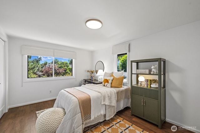 2034 Federal Avenue E, Seattle, WA 98102