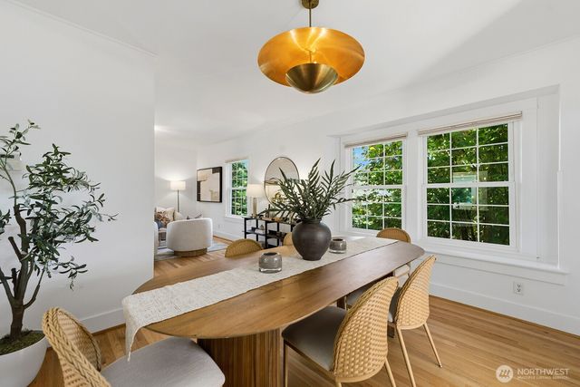 2034 Federal Avenue E, Seattle, WA 98102
