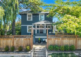 2034 Federal Avenue E, Seattle, WA 98102