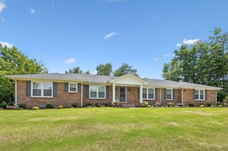1061 Alford Rd, Murfreesboro, TN 37129