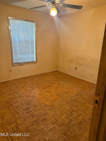 6670 Embassy Circle, Horn Lake, MS 38637