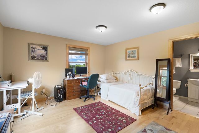 7917 165th Street E, Prior Lake, MN 55372
